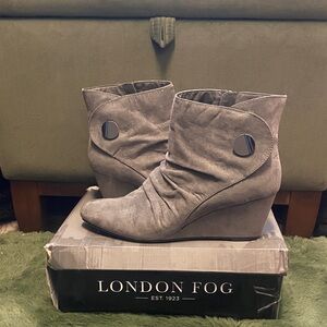 London Fog Women's Gray Wedge Boots